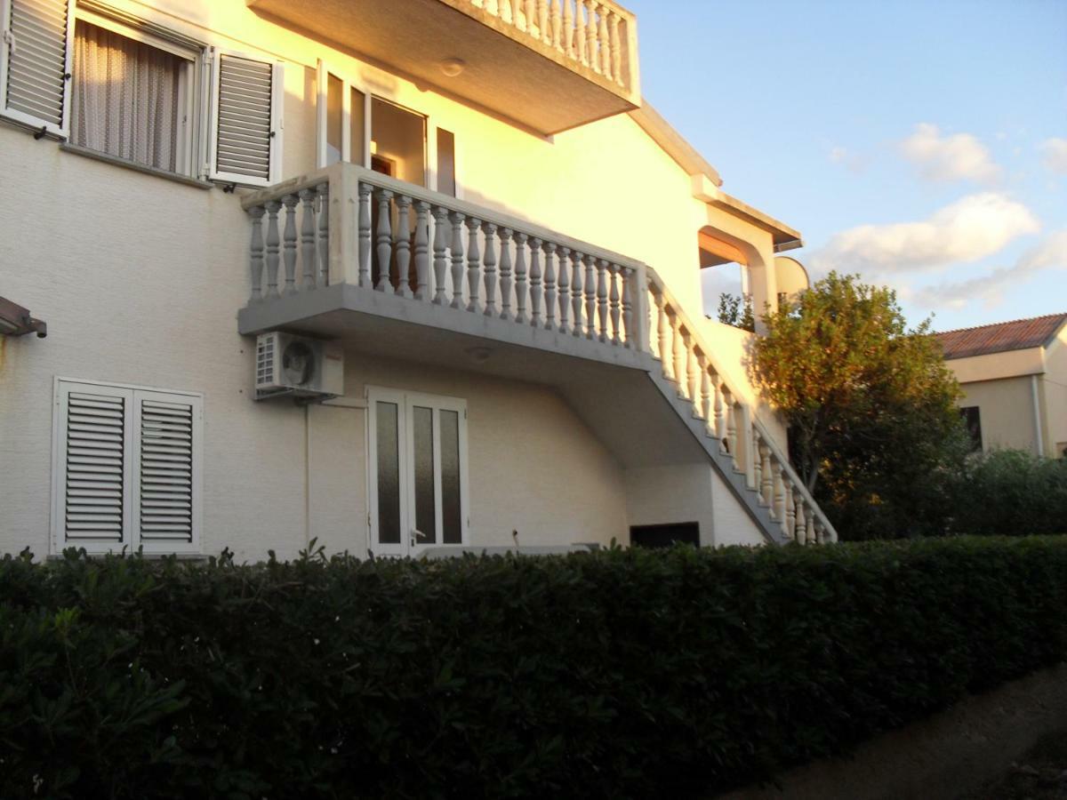 Apartment Zdenka Povljana Ngoại thất bức ảnh